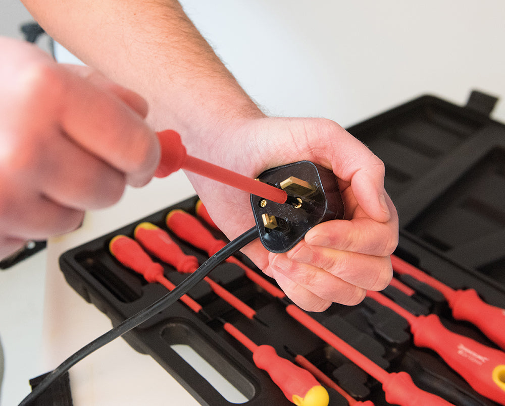 Insulated Soft-Grip Screwdriver Set In Carry Case. 11pce - 918535