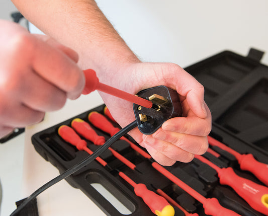 Insulated Soft-Grip Screwdriver Set In Carry Case. 11pce - 918535