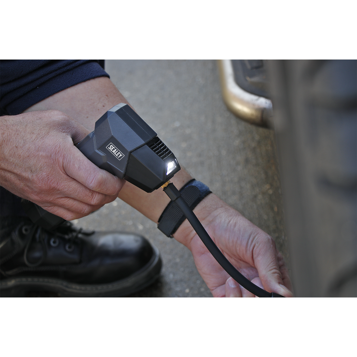 Expansion Vessel Pump. Compact Rechargeable Tyre Inflator & Power Bank with Worklight.